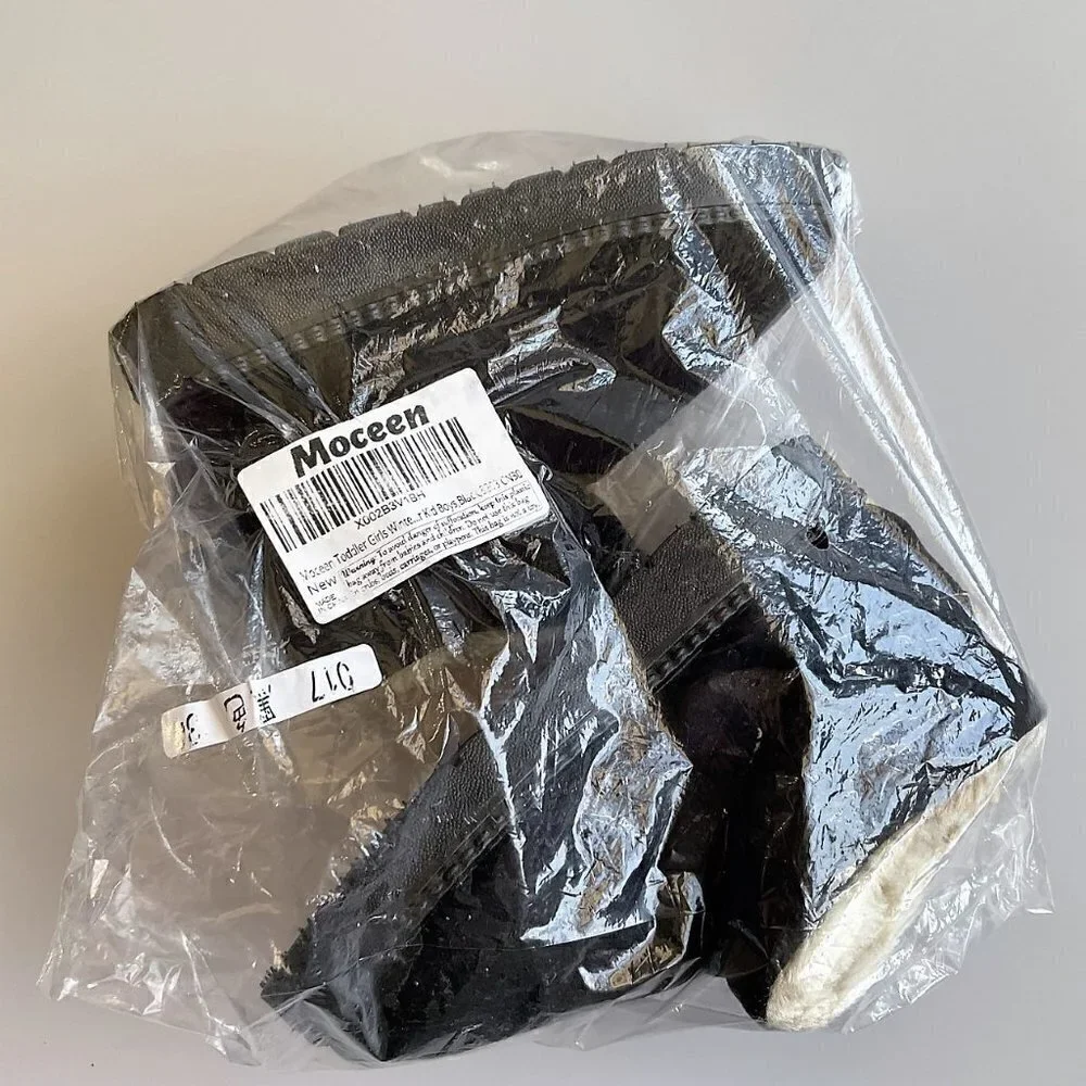 FAUX FUR BLACK BOOTS UNISEX